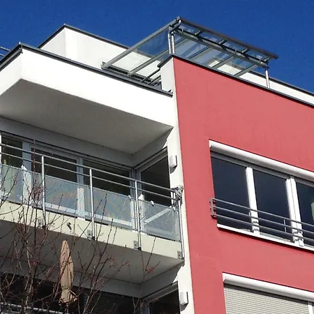 Helle Grosszuegige Ruhige Dreizimmerwohnung In Altstadtnaehe Mit Tiefgaragenstellplatz