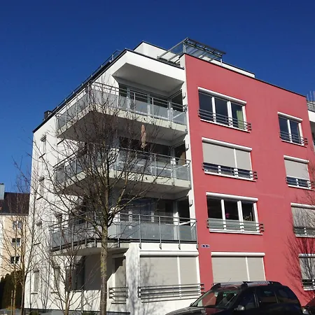 Helle Grosszuegige Ruhige Dreizimmerwohnung In Altstadtnaehe Mit Kostenlosem Tiefgaragenstellplatz 란츠후트