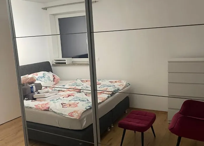 公寓 Helle Grosszuegige Ruhige Dreizimmerwohnung In Altstadtnaehe Mit Kostenlosem Tiefgaragenstellplatz 兰茨胡特